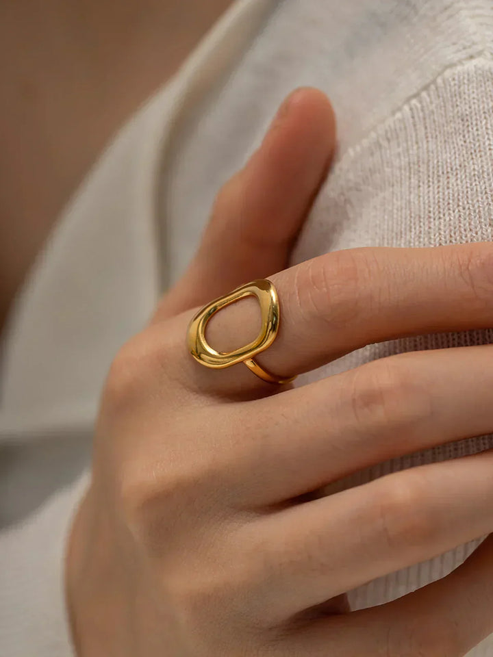 Mikayla Minimalist Window Ring