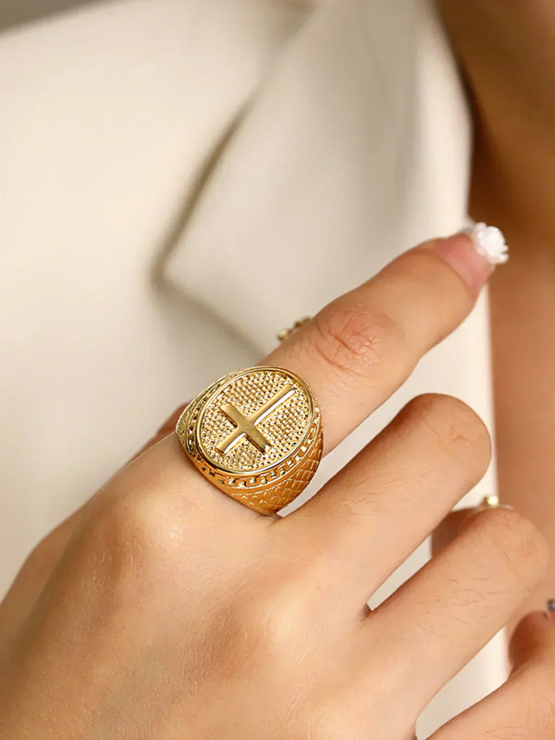 Selly Golden Cross Ring