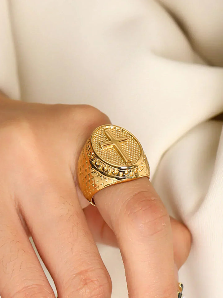 Selly Golden Cross Ring