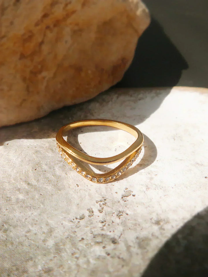 High Tide Golden Diamond Wave Ring