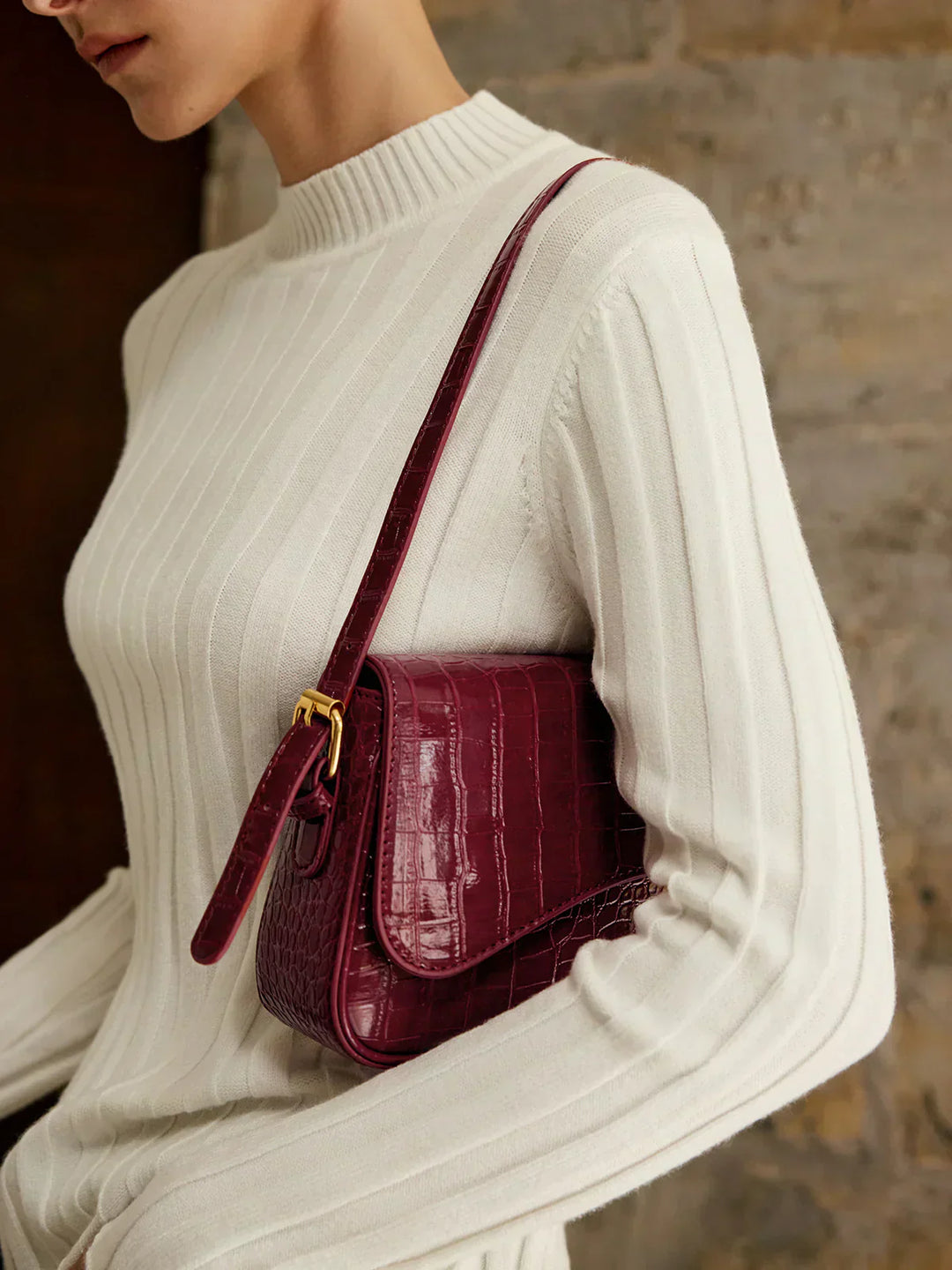 Monnette Buckle Armpit Bag