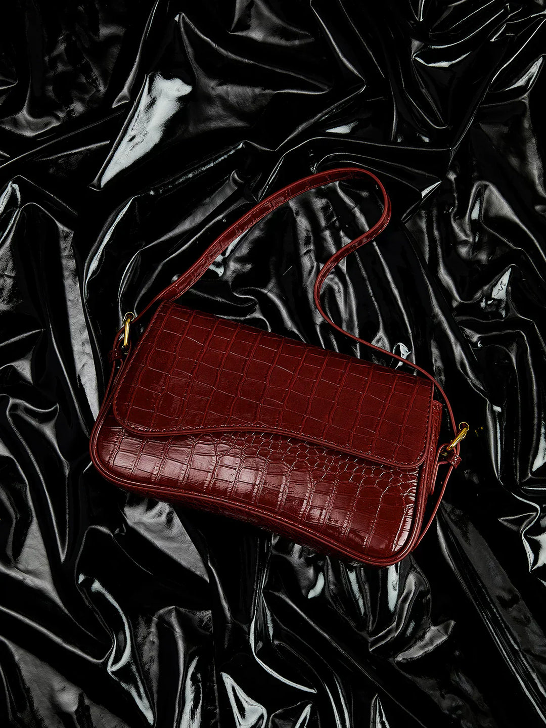 Monnette Buckle Armpit Bag