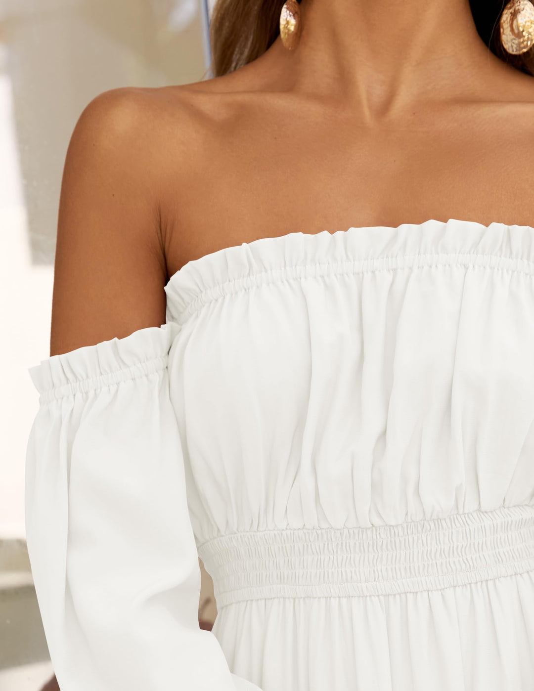 Anaelle Bare Shoulder